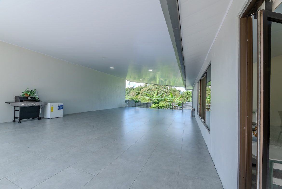 PROPERTY WITH THREE BEDROOM AND GARDEN WITH FRUIT TREES, IN PEÑAS BLANCAS – 0.19 ACRES