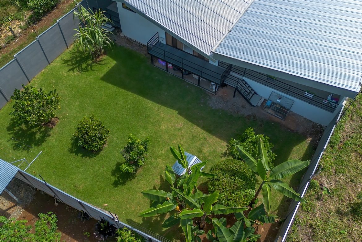 PROPERTY WITH THREE BEDROOM AND GARDEN WITH FRUIT TREES, IN PEÑAS BLANCAS – 0.19 ACRES