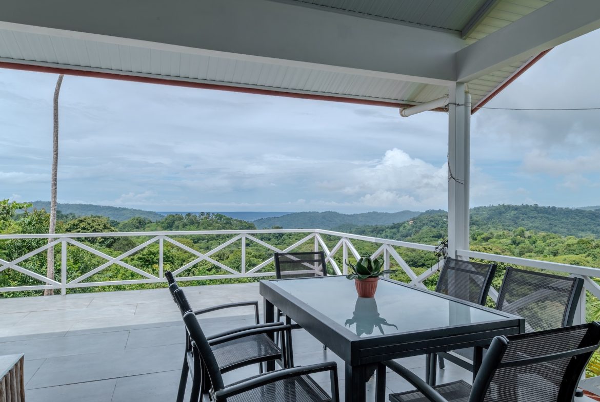 PROPERTY WITH TWO BEDROOM AND PANORAMIC MOUNTAINS VIEWS CASA BALNCA, IN PLATANILLO – 0.99 ACRES, Uvita, Costa Rica — photo 7