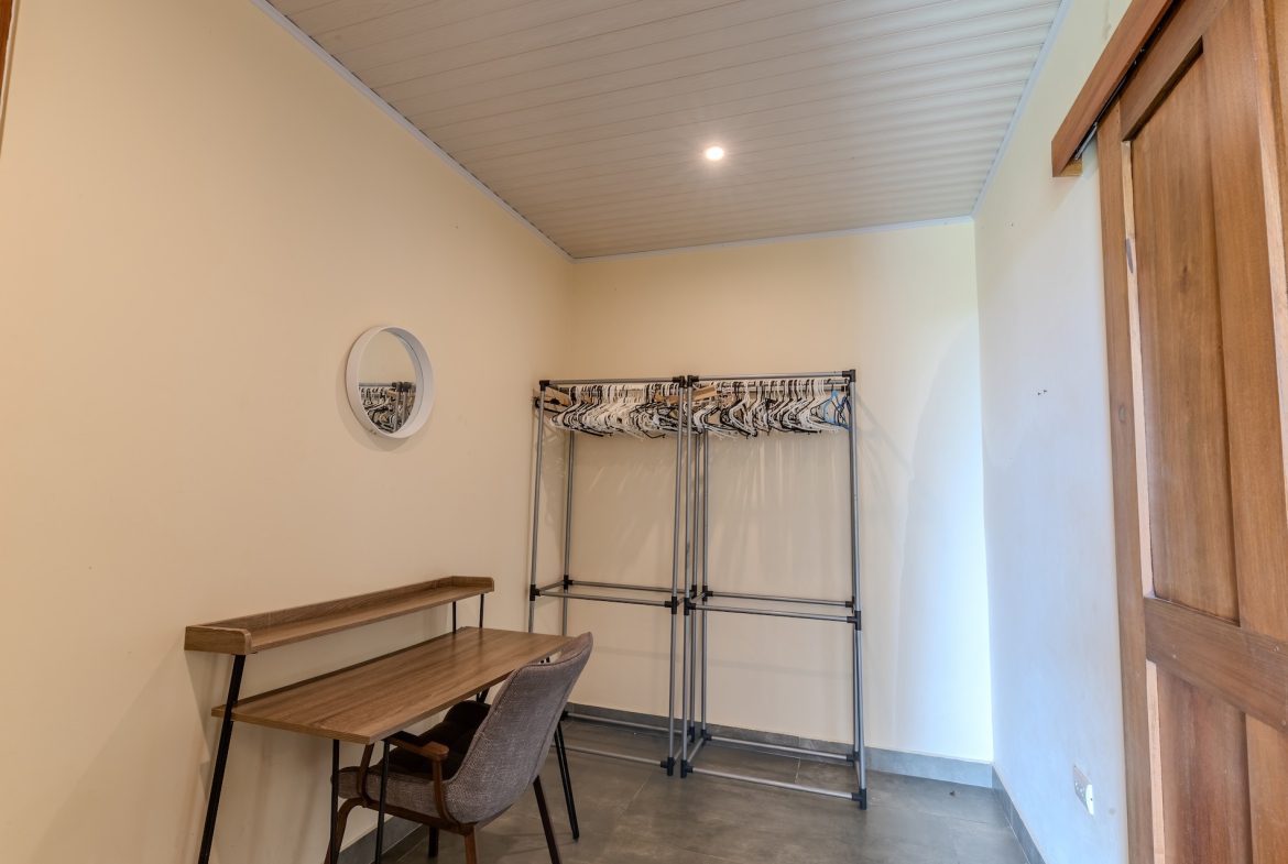 PROPERTY WITH TWO BEDROOM AND PANORAMIC MOUNTAINS VIEWS CASA BLANCA, IN PLATANILLO – 0.99 ACRES