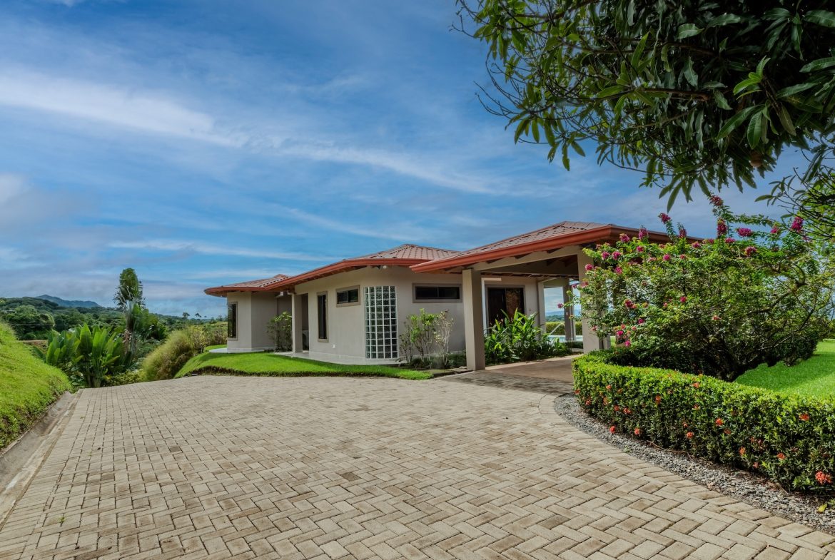 PROPERTY WITH THREE BEDROOM AND EXTRA BUILDING LOTS, IN CHONTALES – 1.37 ACRES, Uvita, Costa Rica — photo 3