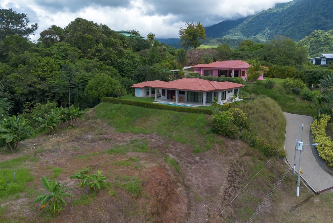 PROPERTY WITH THREE BEDROOM AND EXTRA BUILDING LOTS, IN CHONTALES – 1.37 ACRES, Uvita, Costa Rica — photo 2