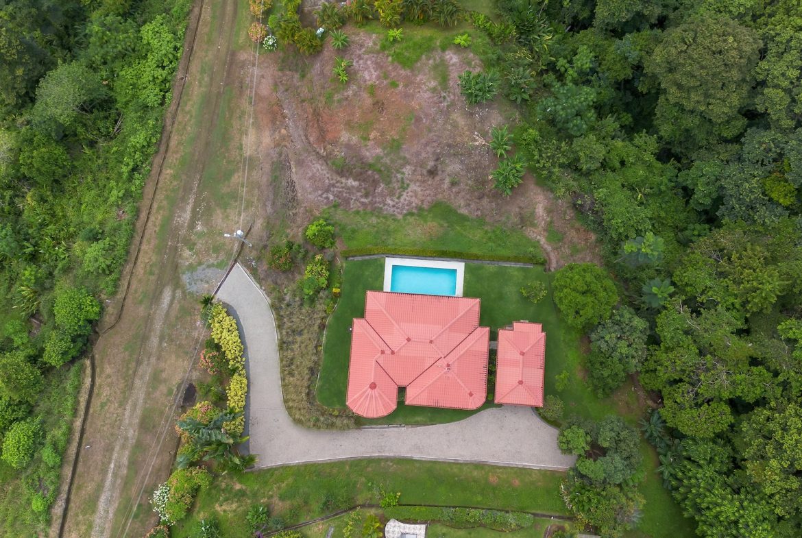 PROPERTY WITH THREE BEDROOM AND EXTRA BUILDING LOTS, IN CHONTALES – 1.37 ACRES