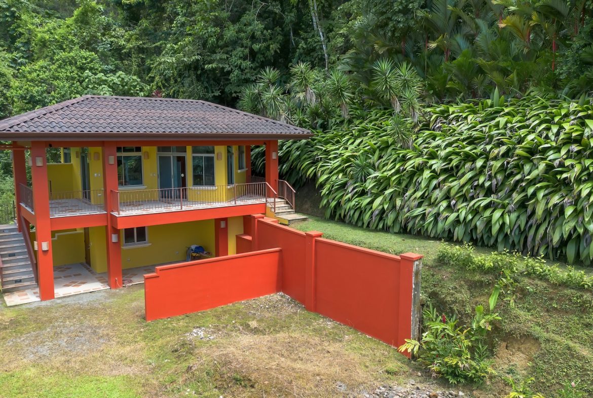 TWO FLOOR PROPERTY WITH A LANDSCAPING VIEWS AND OCEAN, IN TRES RIOS – 3.9 ACRES, Uvita, Costa Rica — photo 4