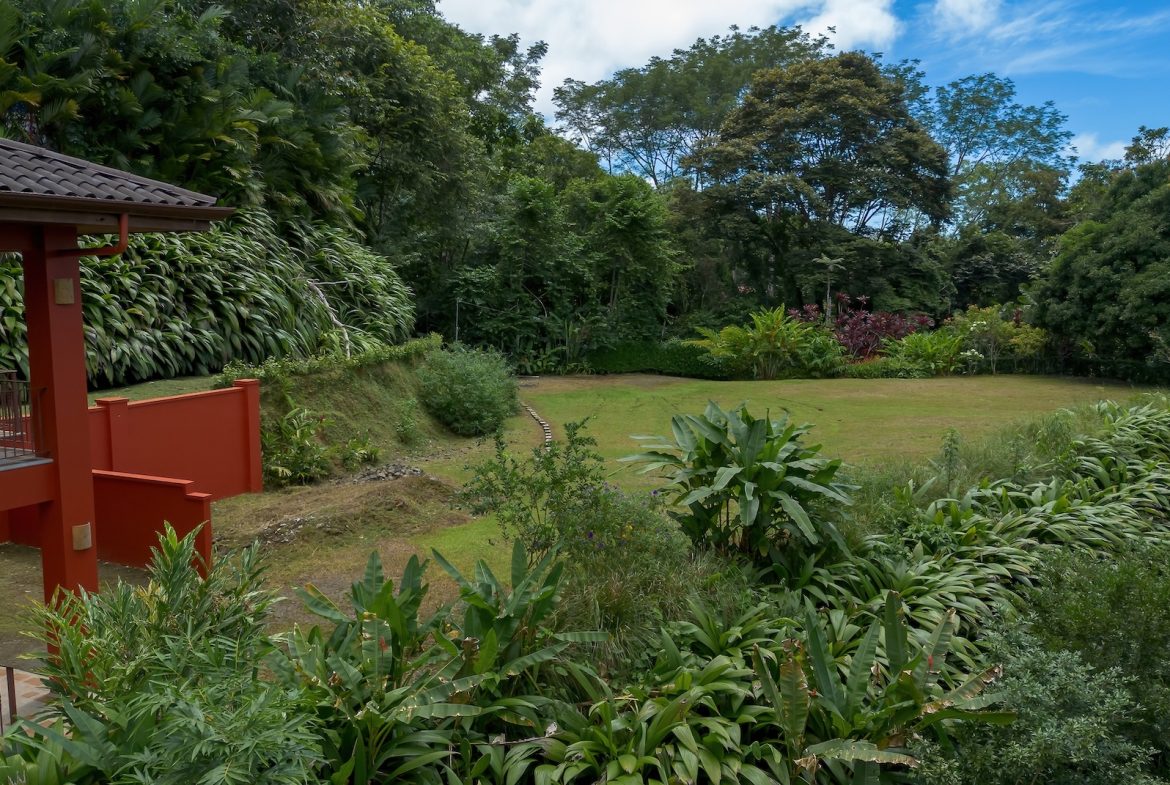 TWO FLOOR PROPERTY WITH A LANDSCAPING VIEWS AND OCEAN, IN TRES RIOS – 3.9 ACRES, Uvita, Costa Rica — photo 6