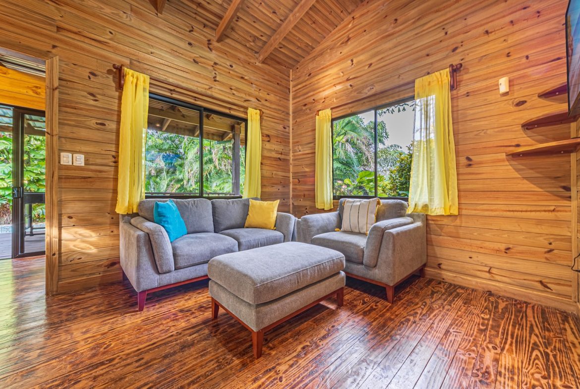 PROPERTY WITH THREE BEDROOM AND GUEST HOUSE, IN HATILLO – 0.96 ACRES, Uvita, Costa Rica — photo 4
