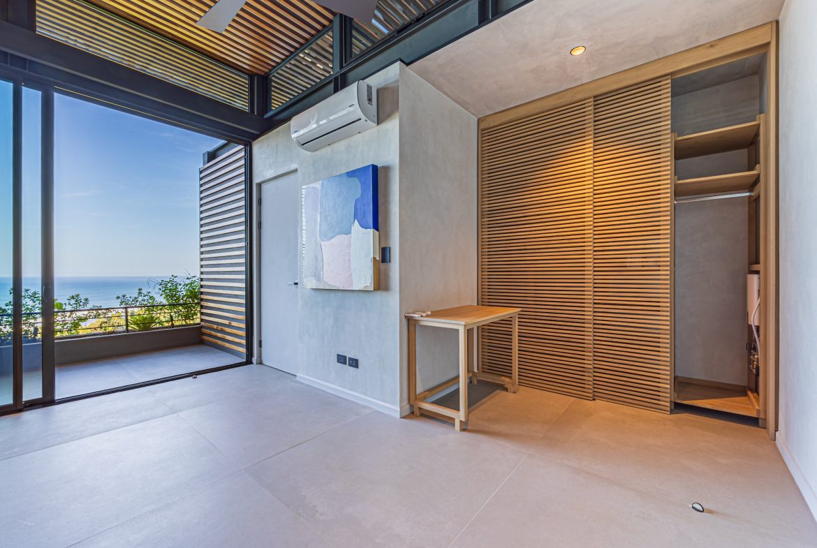 LUXURY PROPERTY WITH FIVE BEDROOM WITH A PANORAMIC VIEWS OF THE SUNSET AND OCEAN CASCADA DE LUZ, IN DOMIICALITO – 1.23 ACRES