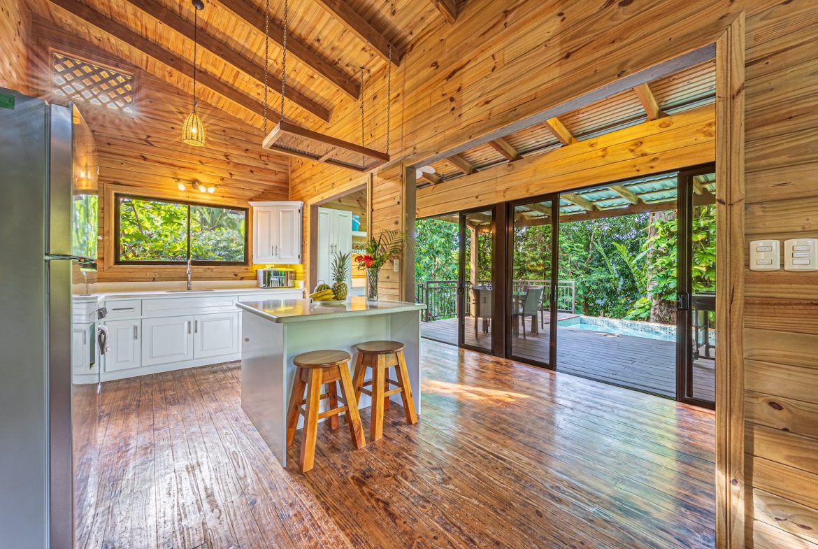 PROPERTY WITH THREE BEDROOM AND GUEST HOUSE, IN HATILLO – 0.96 ACRES