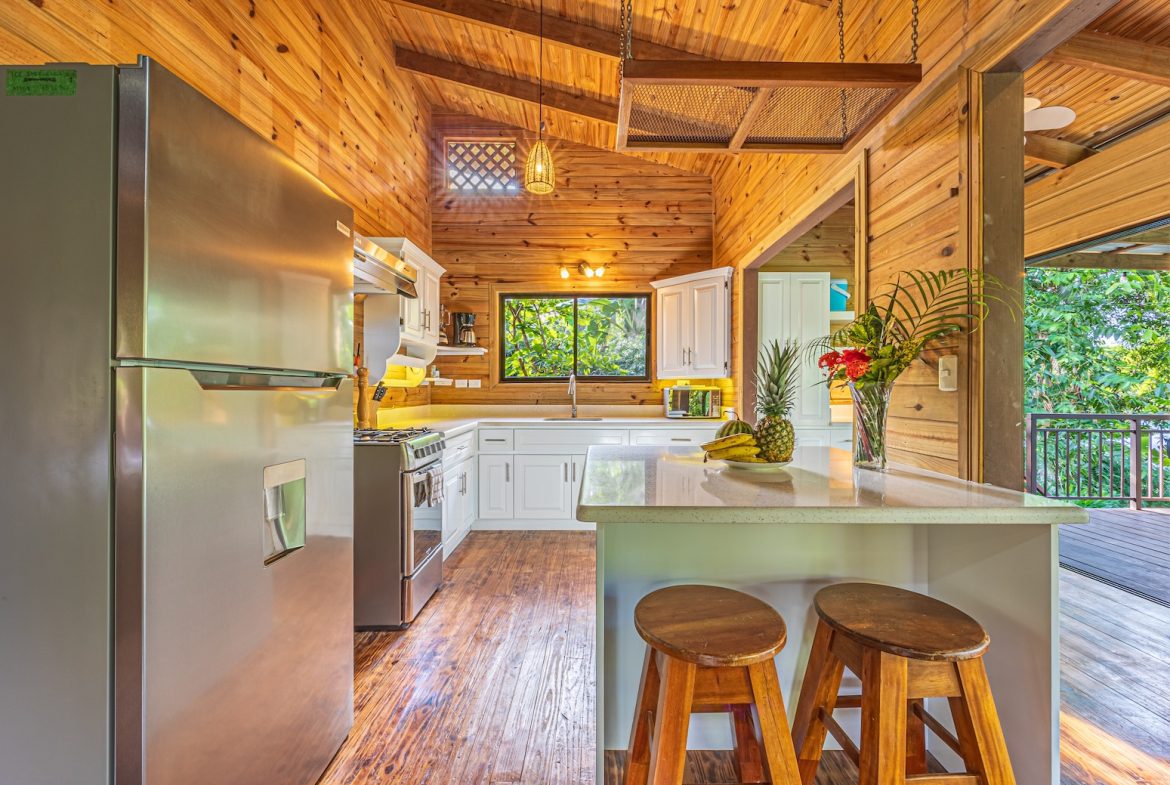 PROPERTY WITH THREE BEDROOM AND GUEST HOUSE, IN HATILLO – 0.96 ACRES