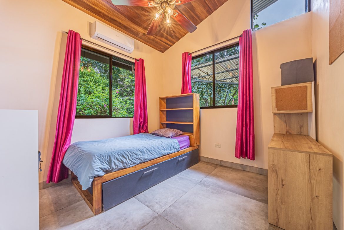 JUNGLE PROPERTY WITH EXTRA BUILDING LOTE A STEPS OF THE RIVER, IN CINCO VENTANAS OJOCHAL – 6.93 ACRES