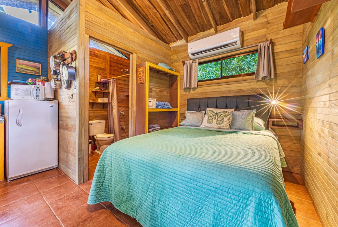 PROPERTY WITH THREE BEDROOM AND GUEST HOUSE, IN HATILLO – 0.96 ACRES