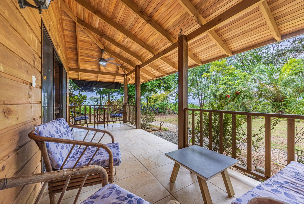 JUNGLE BOUTIQUE HOTEL WITH TWELVE BEDROOMS AND MOUNTAINS VIEWS, IN BAHIA – 7.17 ACRES