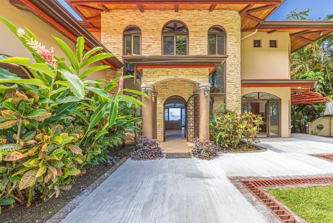 VILLA PACIFICA LUXURY PROPERTY WITH PANORAMIC OCEAN AND SUNSET VIEWS, IN DOMINICAL – 0.68 ACRES, Uvita, Costa Rica — photo 6