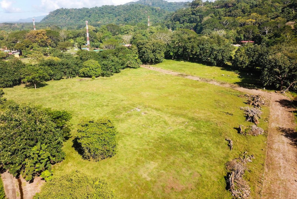 BUILDING PROPERTY IN A STEPS OF DOMINICAL BEACH, IN DOMINICAL – 3.8 ACRES, Uvita, Costa Rica — photo 2
