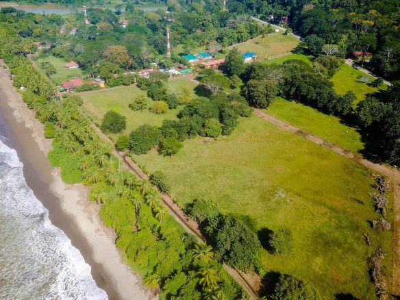BUILDING PROPERTY IN A STEPS OF DOMINICAL BEACH, IN DOMINICAL – 3.8 ACRES, Dominical, Costa Rica — photo 5