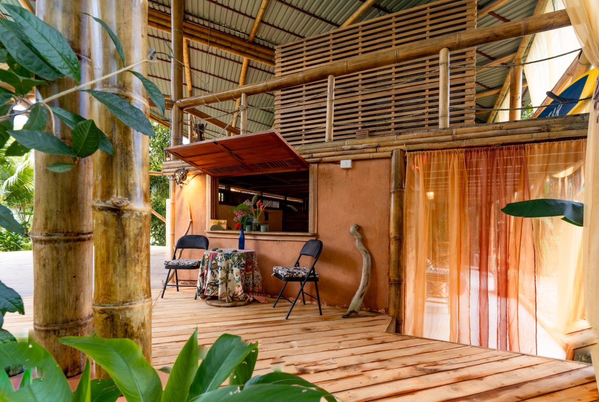 FOUR BEDROOMS PROPERTY WITH A HOUSE MADE OF BAMBOO AND WOOD, IN BAHIA BALLENA – 0.12 ACRES, Uvita, Costa Rica — photo 5