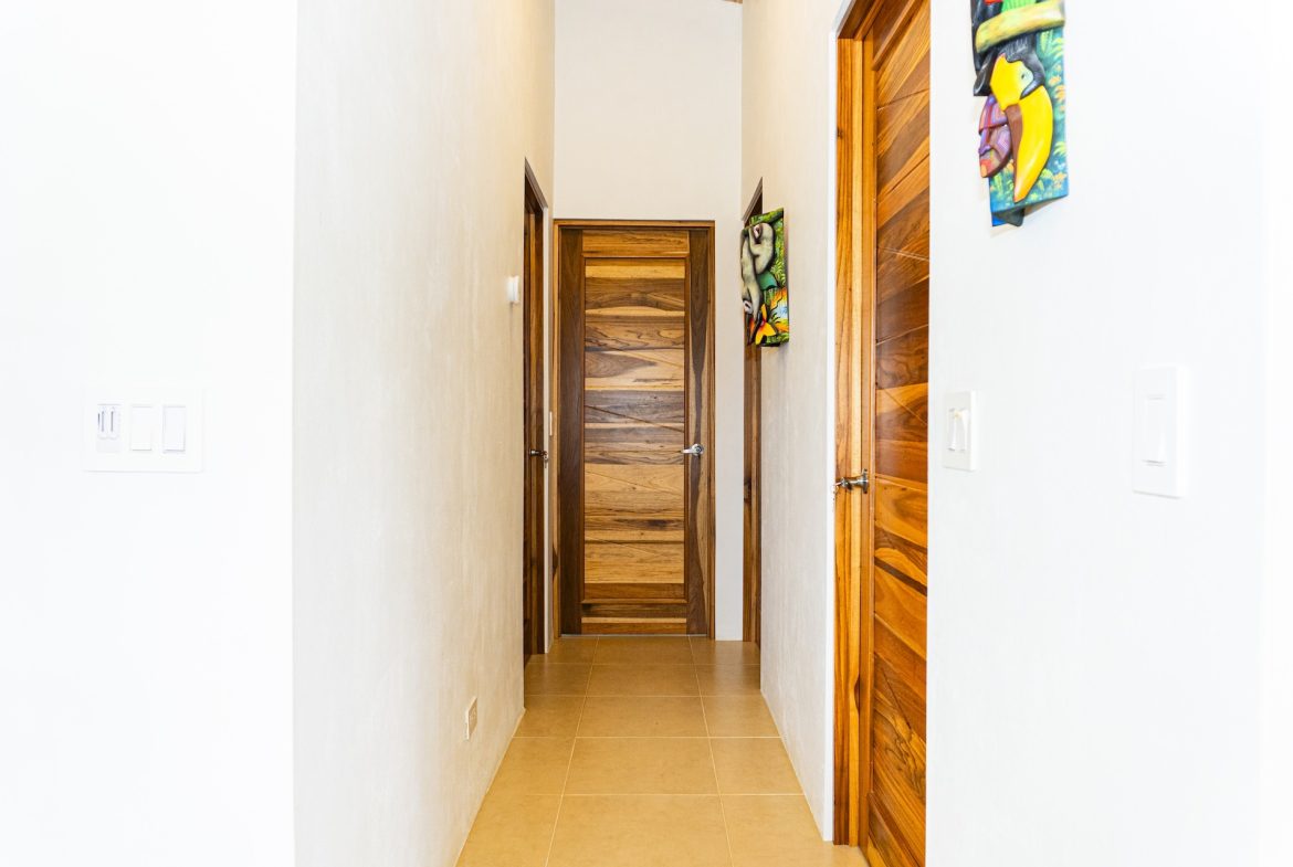 PROPERTY WITH TWO BEDROOM AND MOUNTAIN VIEWS, IN  UVITA – 0.27 ACRES, Uvita, Costa Rica — photo 4