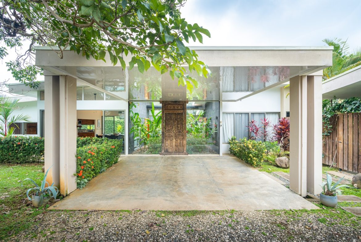 PROPERTY WITH A GUEST HOUSE, IN BAHIA BALLENA CENTER – 0.25 ACRES, Uvita, Costa Rica — photo 5