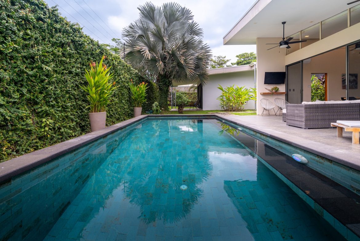 PROPERTY WITH A GUEST HOUSE, IN BAHIA BALLENA CENTER – 0.25 ACRES, Uvita, Costa Rica — photo 3