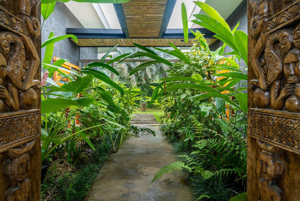 PROPERTY WITH A GUEST HOUSE, IN BAHIA BALLENA CENTER – 0.25 ACRES, Uvita, Costa Rica — photo 7