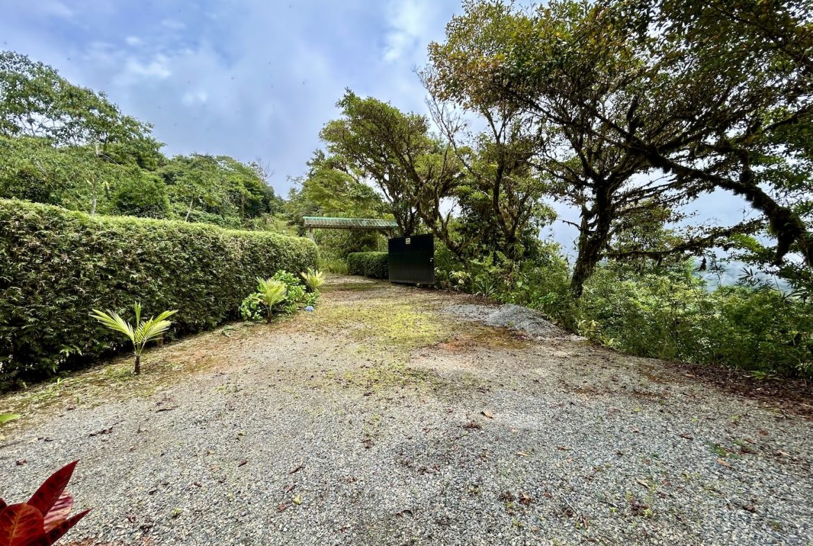 PROPERTY WITH ONE BEDROOM AND PANORAMIC VALLEY VIEWS, IN SAN LUIS MORETE – 1.53 ACRES, Uvita, Costa Rica — photo 8