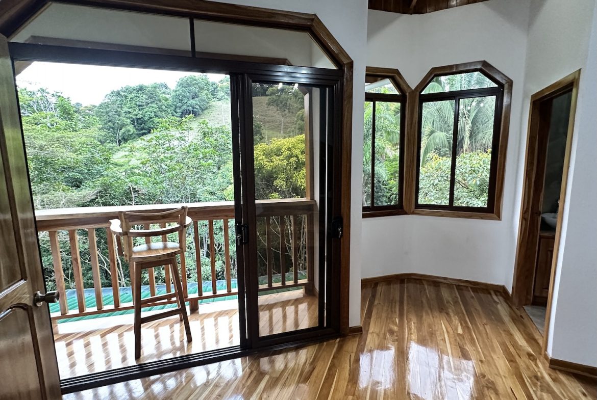 JUNGLE PROPERTY WITH PANORAMIC VIEWS OF THE MOUNTAIN, IN LAS TUMBAS – 0.42 ACRES, Uvita, Costa Rica — photo 8
