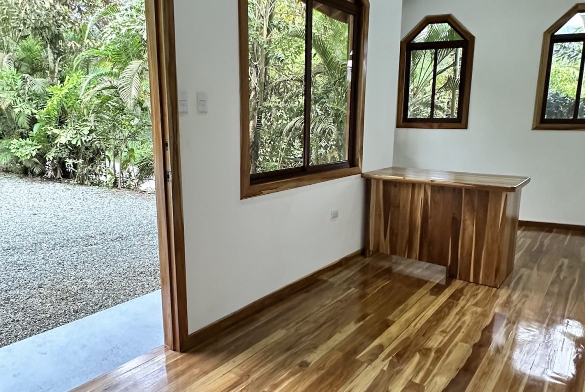 Teak Luxury 5-beds Home in the Mountains of Las Tumbas – 0.45 ACRES