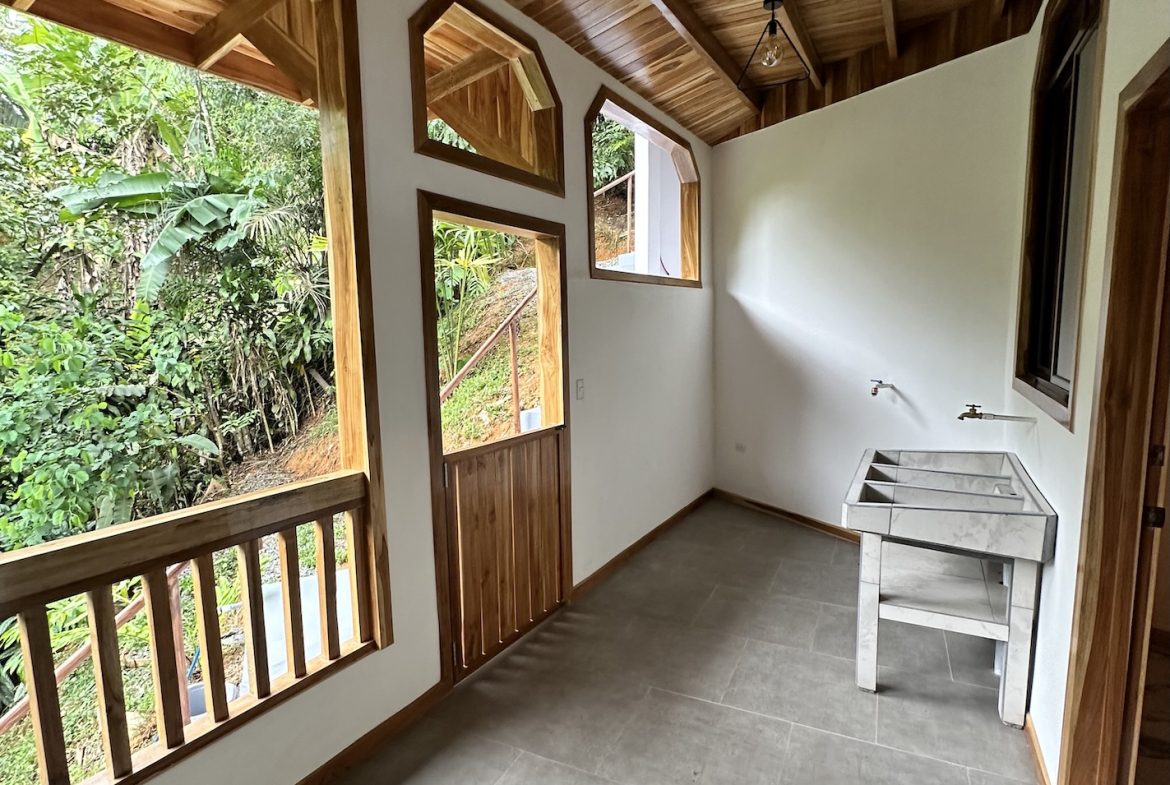 Teak Luxury 5-beds Home in the Mountains of Las Tumbas – 0.45 ACRES