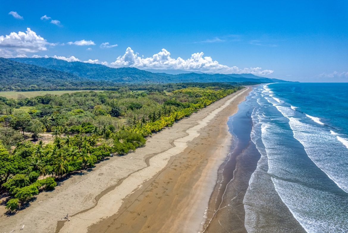 GATED COMMUNITY WITH BUILDING PROPERTIES AND OCEAN AND MOUNTAINS VIEWS, NEAR TO PORTALON – 13. 77 ACRES