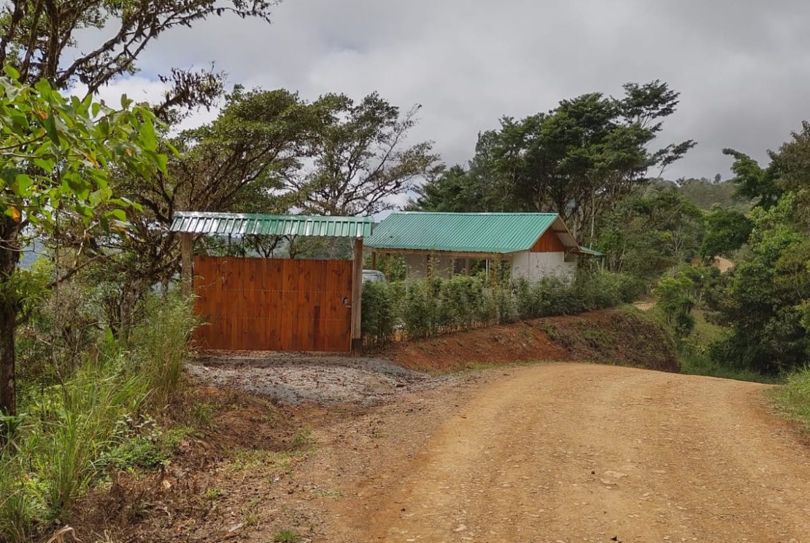 PROPERTY WITH ONE BEDROOM AND PANORAMIC VALLEY VIEWS, IN SAN LUIS MORETE – 1.53 ACRES, Uvita, Costa Rica — photo 5