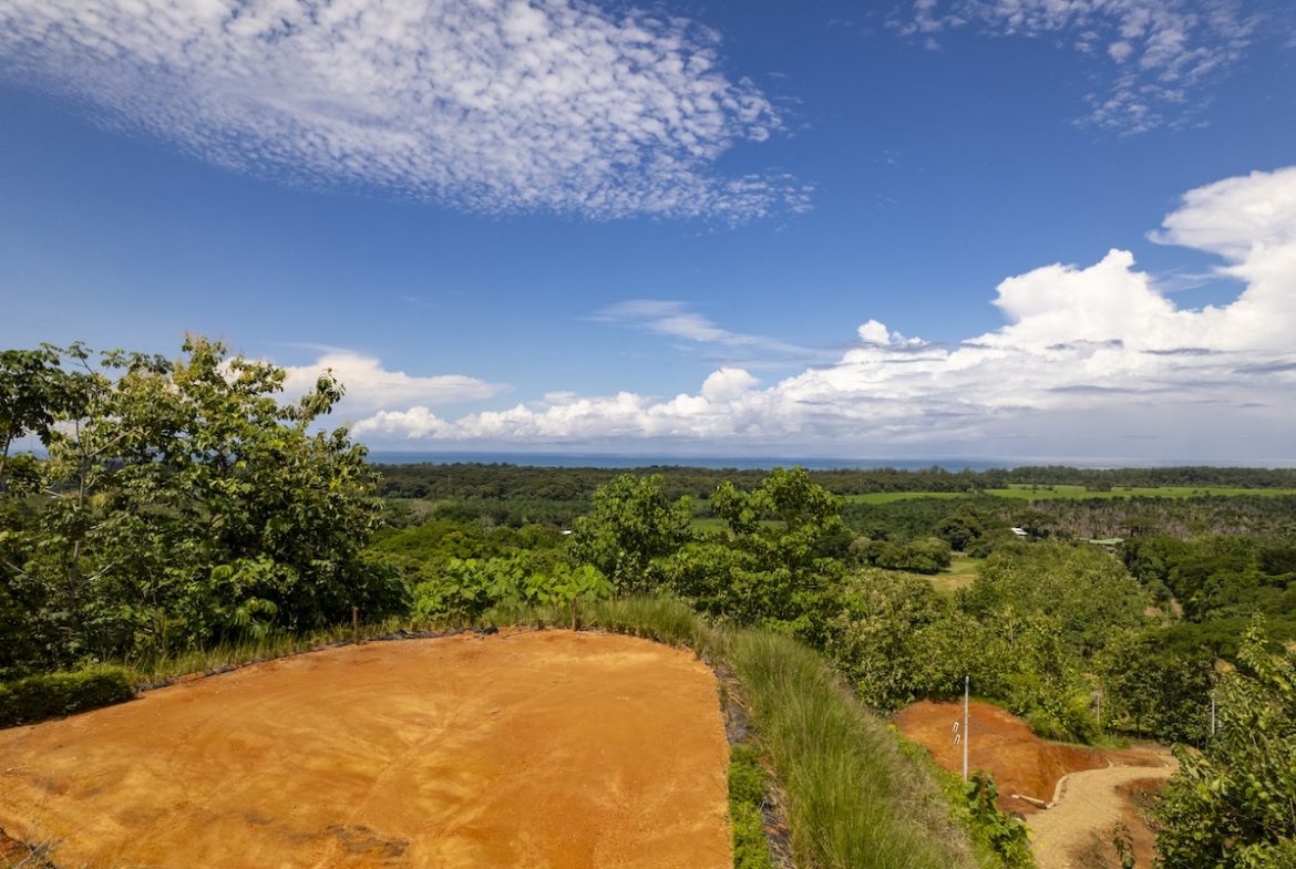 GATED COMMUNITY WITH BUILDING PROPERTIES AND OCEAN AND MOUNTAINS VIEWS, NEAR TO PORTALON – 13. 77 ACRES