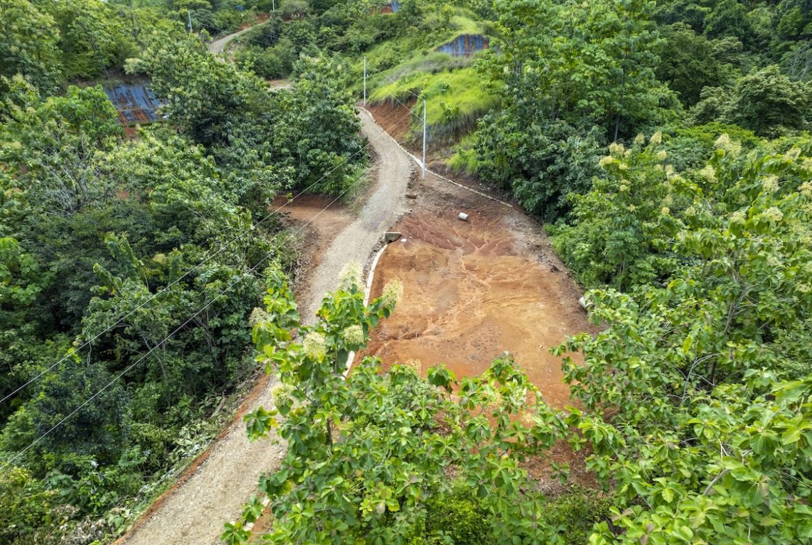 GATED COMMUNITY WITH BUILDING PROPERTIES AND OCEAN AND MOUNTAINS VIEWS, NEAR TO PORTALON – 13. 77 ACRES