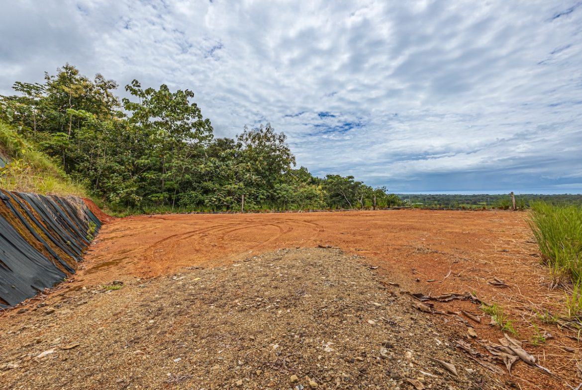 GATED COMMUNITY WITH BUILDING PROPERTIES AND OCEAN AND MOUNTAINS VIEWS, NEAR TO PORTALON – 13. 77 ACRES