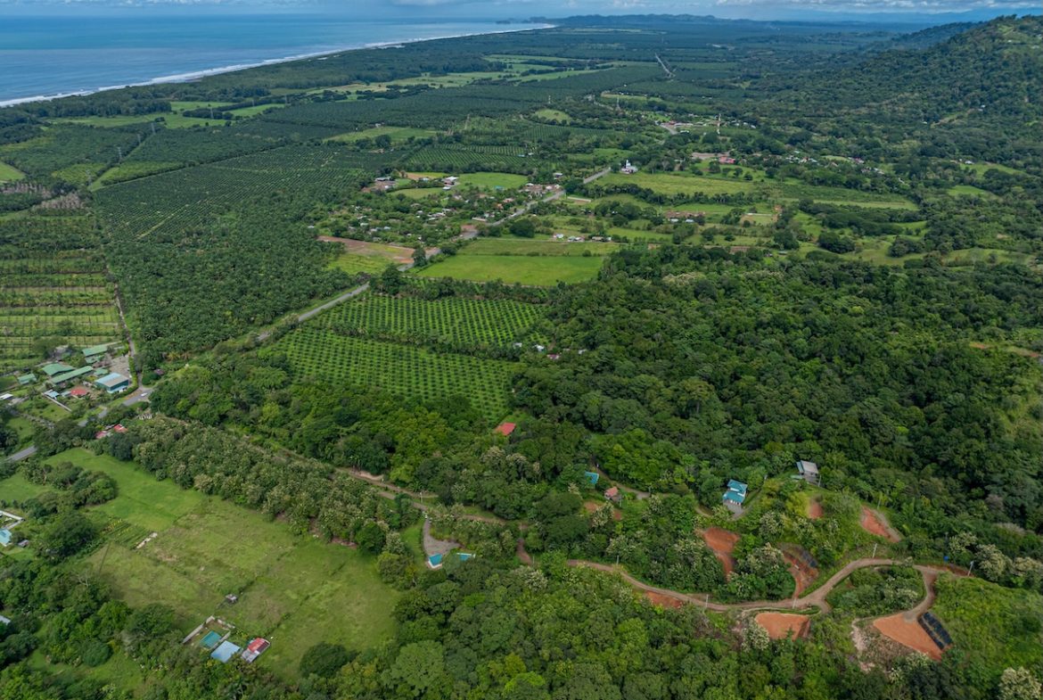 GATED COMMUNITY WITH BUILDING PROPERTIES AND OCEAN AND MOUNTAINS VIEWS, NEAR TO PORTALON – 13. 77 ACRES