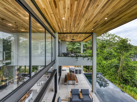 LUXURY JUNGLE PROPERTY WITH FOUR BEDROOMS AND OCEAN VIEWS, IN DOMINICALITO – 1.25 ACRES, Dominicalito, Costa Rica — photo 7