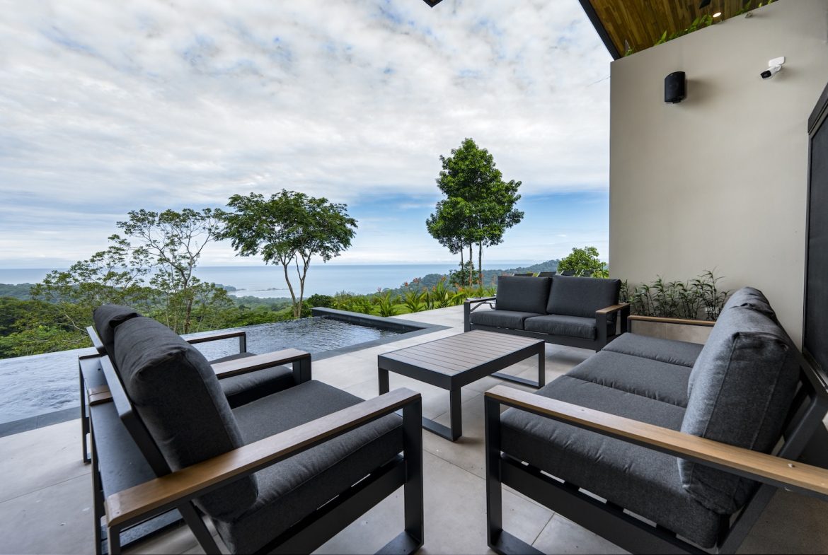 LUXURY JUNGLE PROPERTY WITH FOUR BEDROOMS AND OCEAN VIEWS, IN DOMINICALITO – 1.25 ACRES, Uvita, Costa Rica — photo 5
