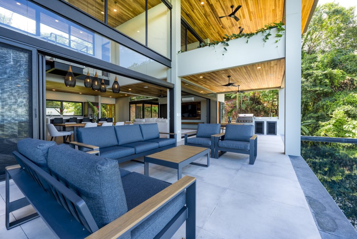 LUXURY JUNGLE PROPERTY WITH FOUR BEDROOMS AND OCEAN VIEWS, IN DOMINICALITO – 1.25 ACRES, Uvita, Costa Rica — photo 4