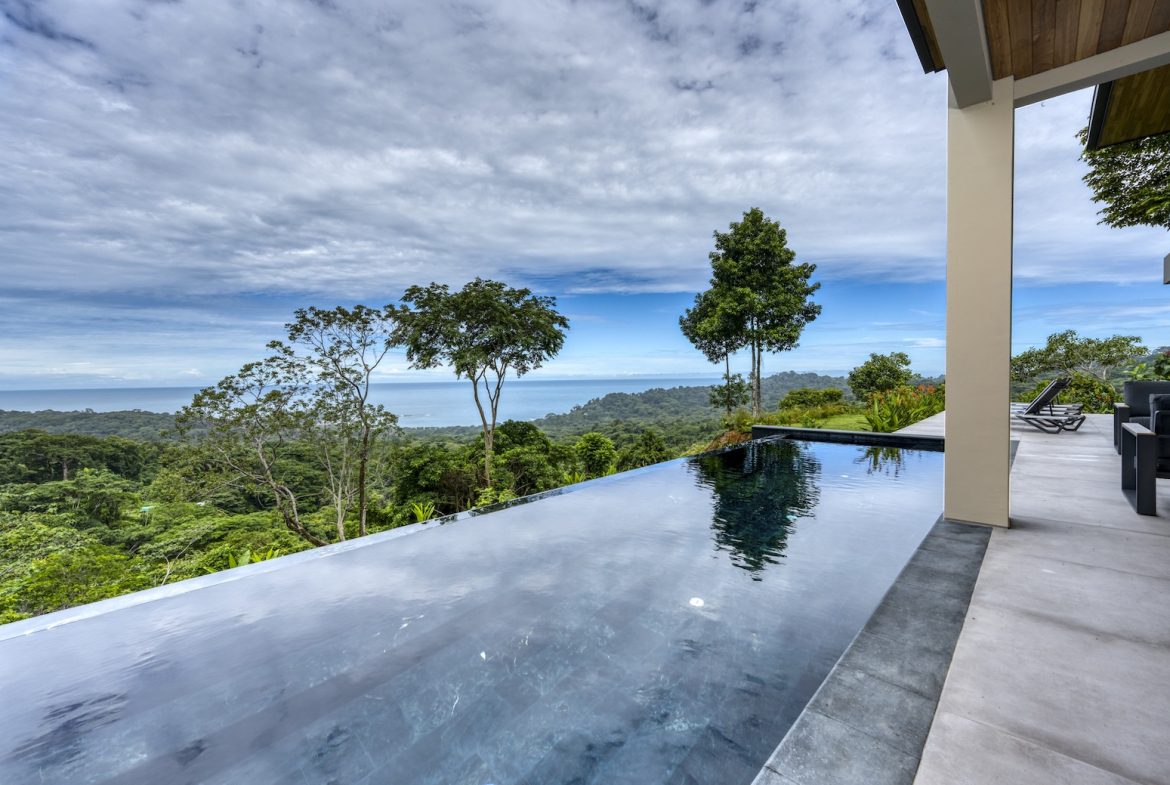 LUXURY JUNGLE PROPERTY WITH FOUR BEDROOMS AND OCEAN VIEWS, IN DOMINICALITO – 1.25 ACRES, Uvita, Costa Rica — photo 6