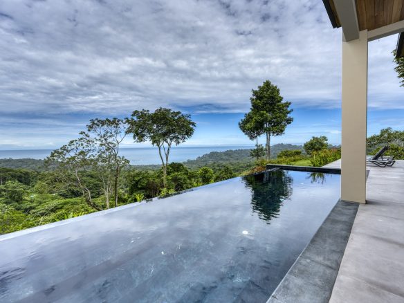 LUXURY JUNGLE PROPERTY WITH FOUR BEDROOMS AND OCEAN VIEWS, IN DOMINICALITO – 1.25 ACRES, Dominicalito, Costa Rica — photo 6