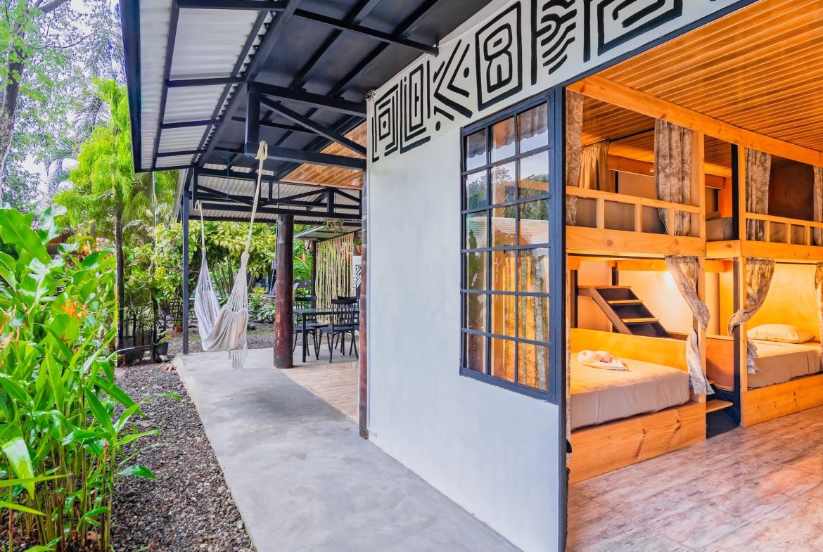 HOTEL PROPERTY WITH TWENTY TWO BEDS, IN BAHIA BALLENA CENTER – 0.24 ACRES