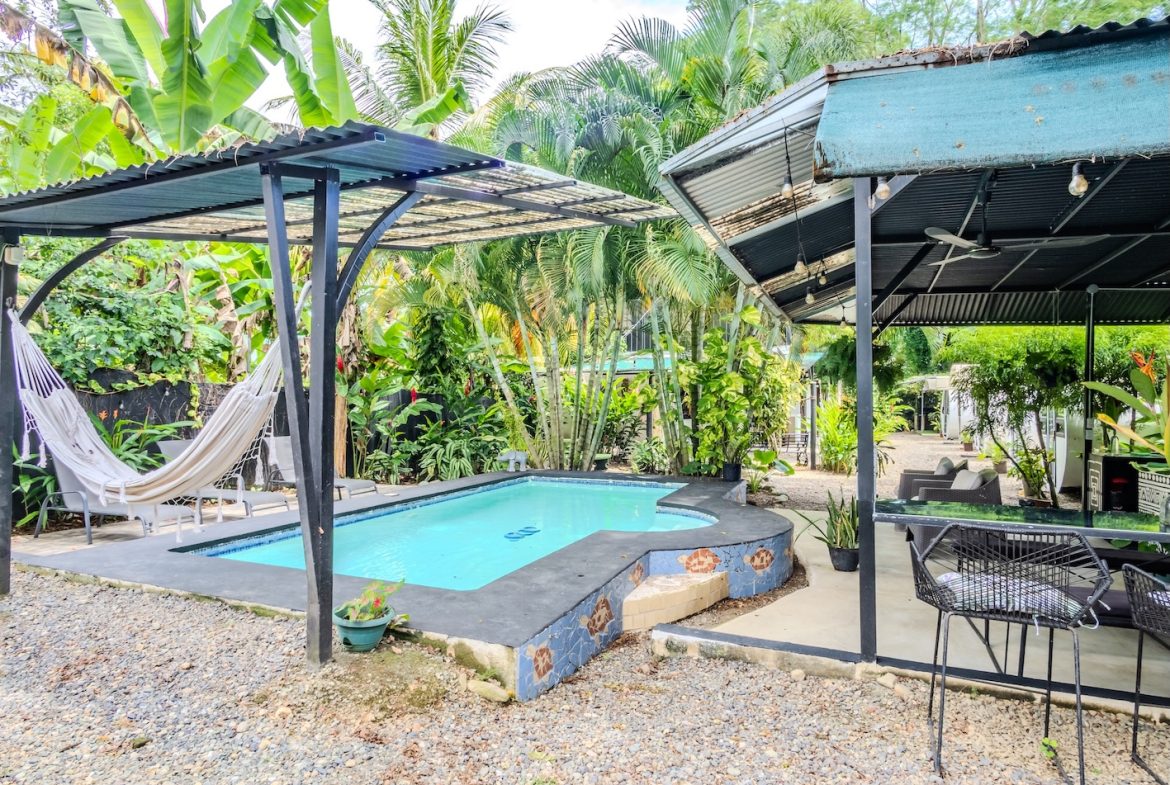 HOTEL PROPERTY WITH TWENTY TWO BEDS, IN BAHIA BALLENA CENTER – 0.24 ACRES