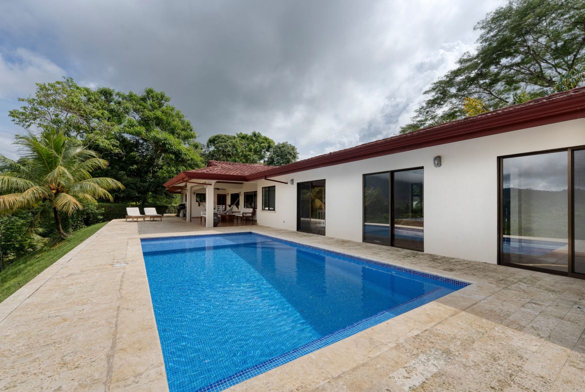 OCEAN AND MOUNTAIN VIEW 3 BEDROOM HOME WITH POOL IN LAGUNAS, Uvita, Costa Rica — photo 3
