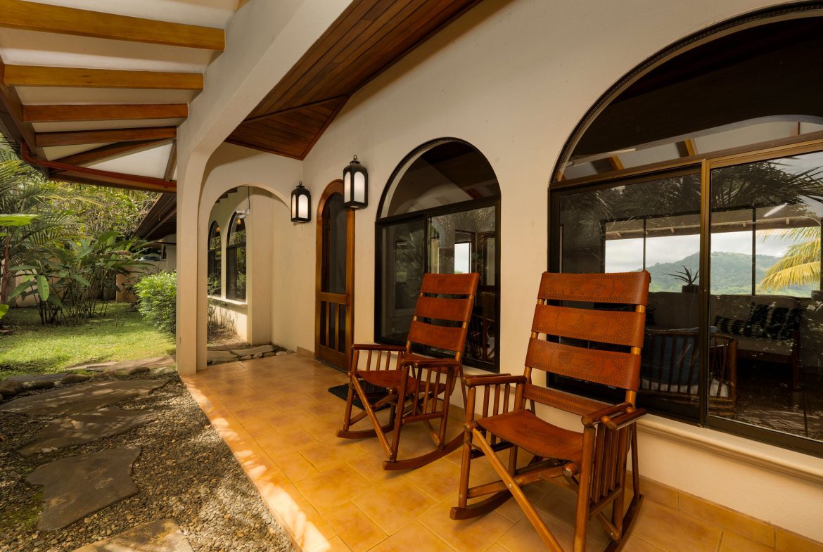 OCEAN AND MOUNTAIN VIEW 3 BEDROOM HOME WITH POOL IN LAGUNAS, Uvita, Costa Rica — photo 4