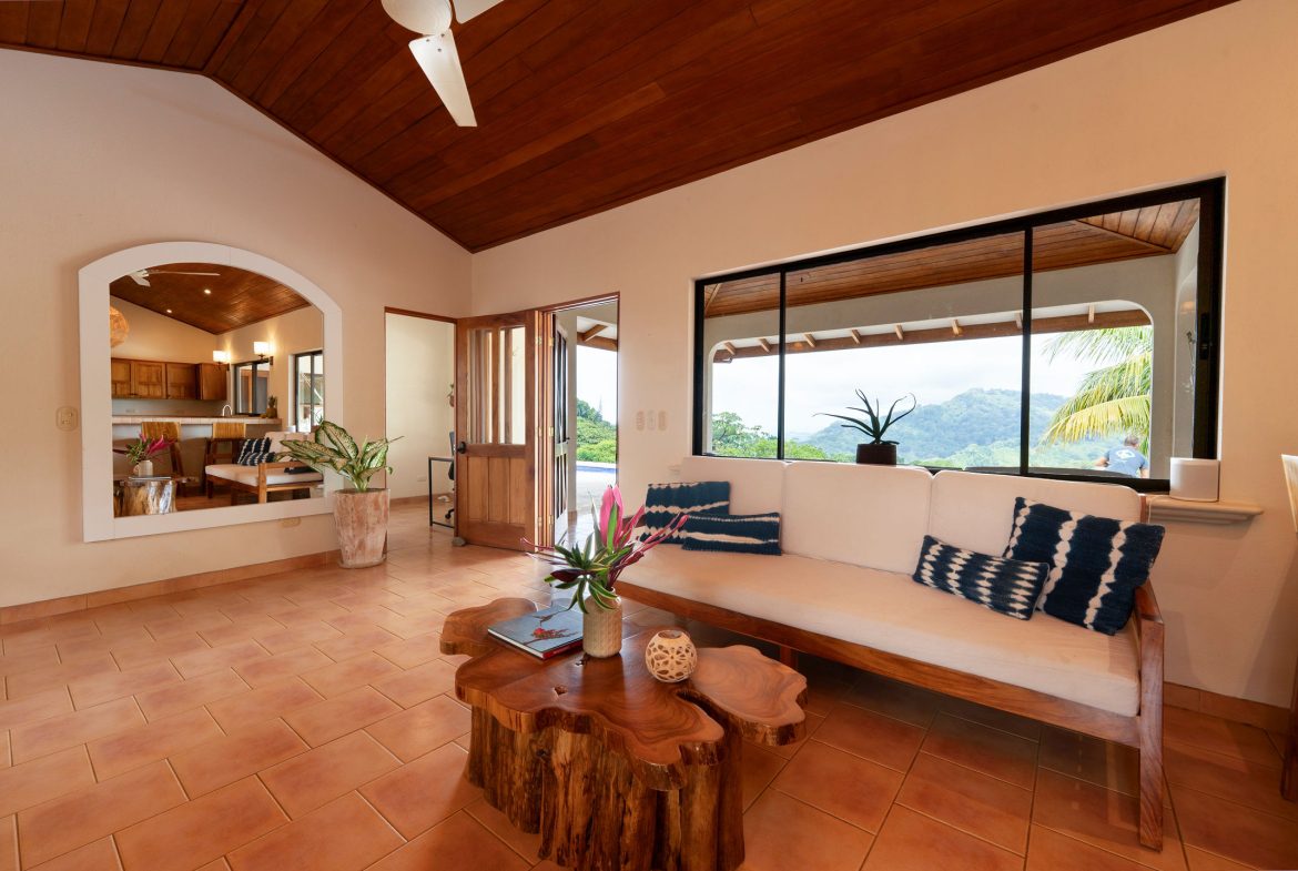 OCEAN AND MOUNTAIN VIEW 3 BEDROOM HOME WITH POOL IN LAGUNAS, Uvita, Costa Rica — photo 7