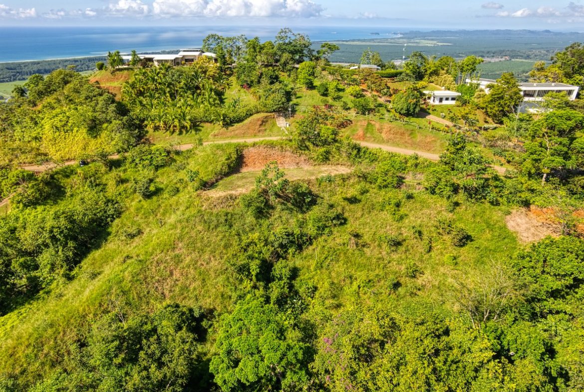 BUILDING PROPERTY WITH PANORAMIC VIEWS OF THE VALLEY, IN PORTALON – 1.14 ACRES