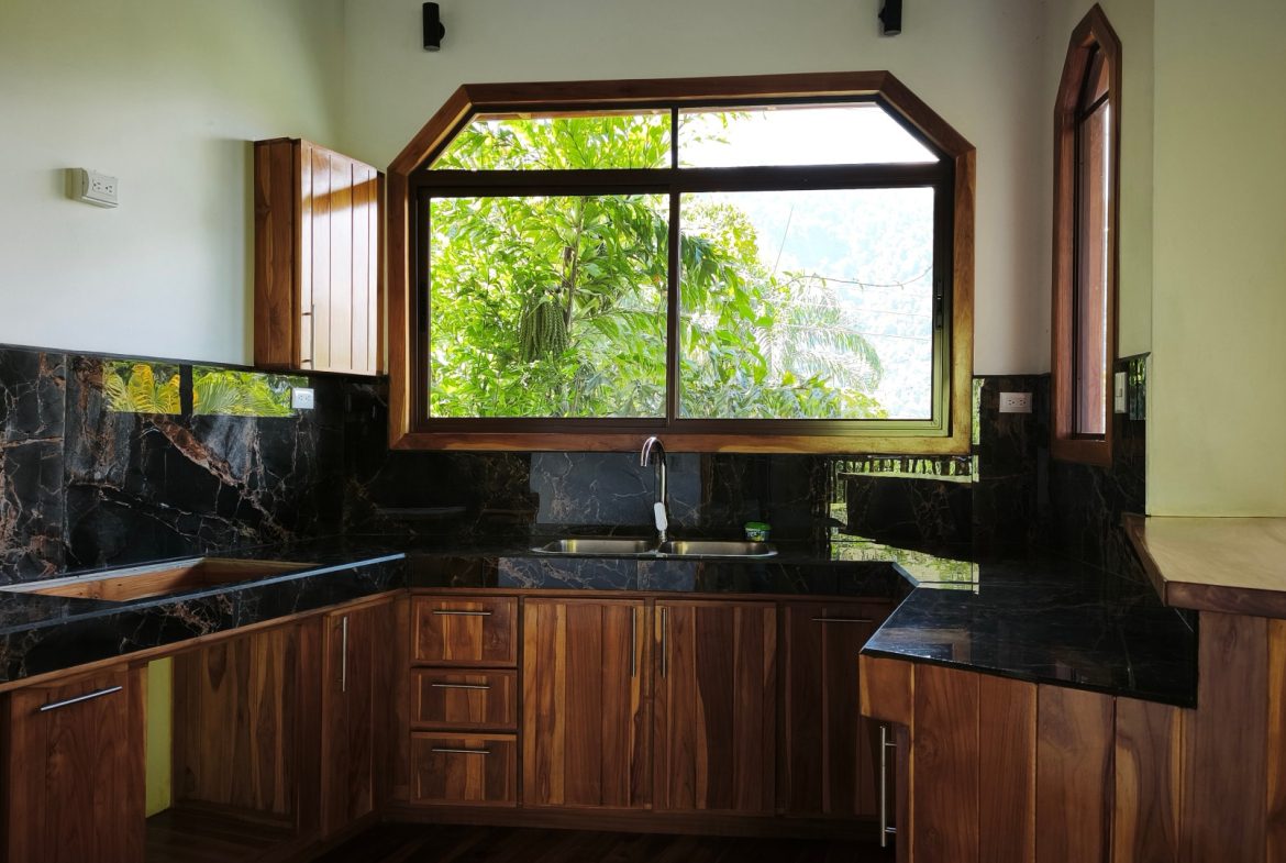 Teak Luxury 5-beds Home in the Mountains of Las Tumbas – 0.45 ACRES