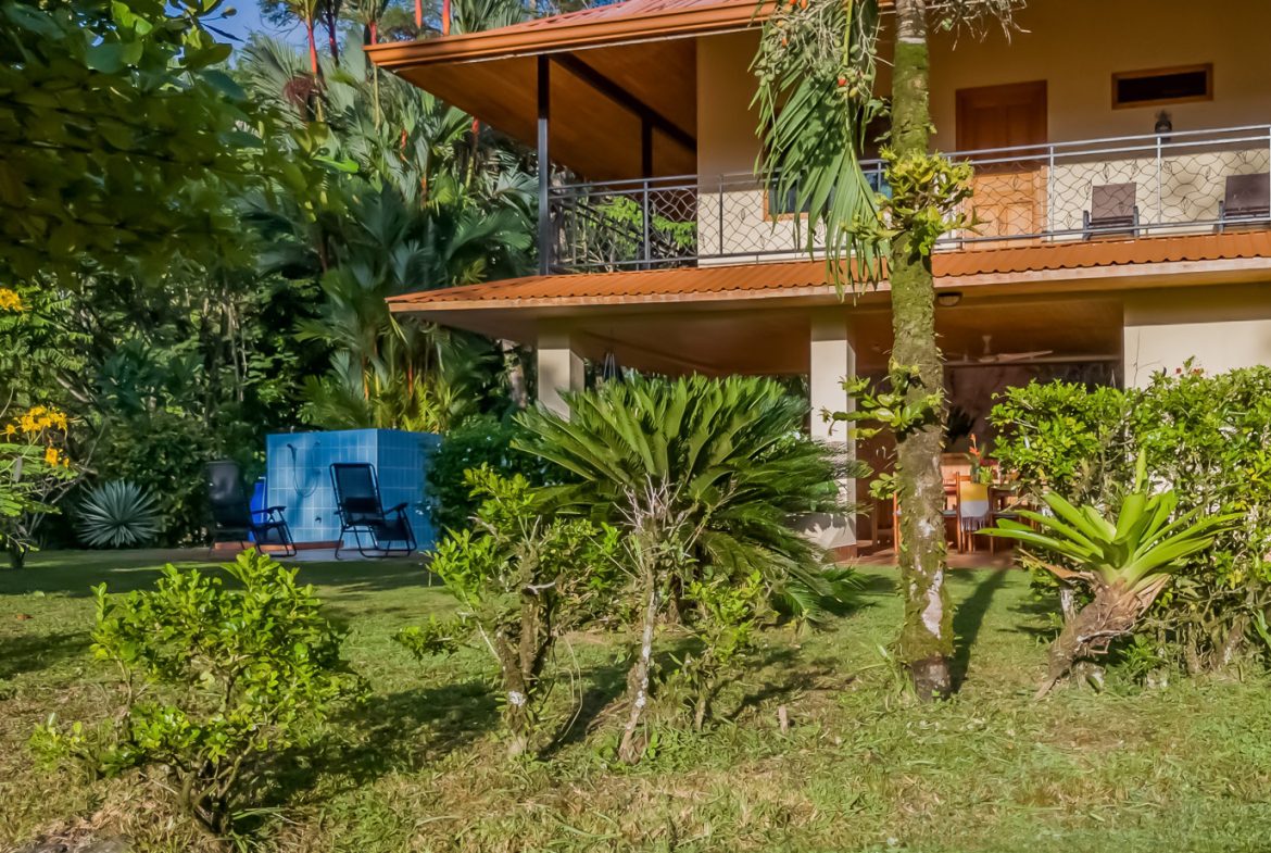 TWO FLOOR PROPERTY WITH LANDSCAPING VIEWS, IN TORTUGA ABAJO – 0.7 ACRES, Uvita, Costa Rica — photo 4
