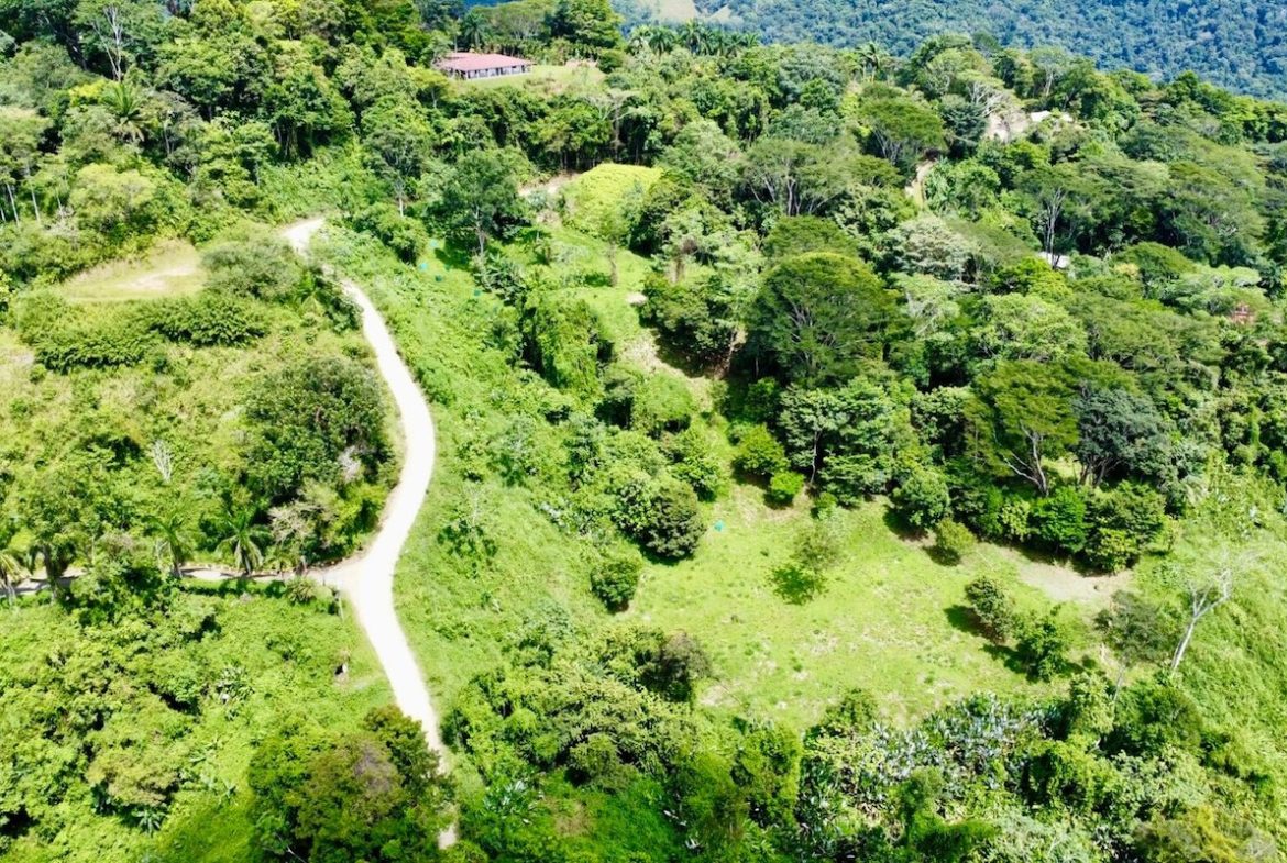 BUILDING PROPERTY WITH SUNSET VIEWS AND PANORAMIC VIEWS OF THE VALLEY, IN LAGUNAS DE BARU – 4.76 ACRES
