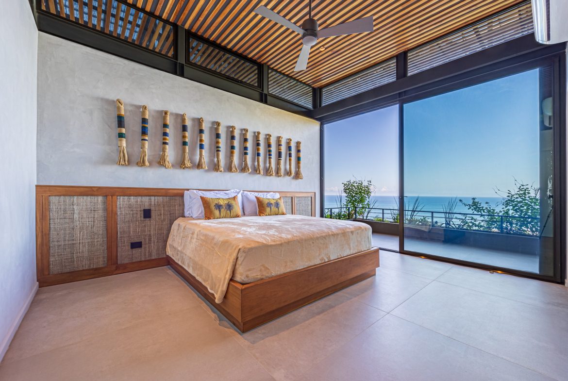 LUXURY PROPERTY WITH FIVE BEDROOM WITH A PANORAMIC VIEWS OF THE SUNSET AND OCEAN CASCADA DE LUZ, IN DOMIICALITO – 1.23 ACRES