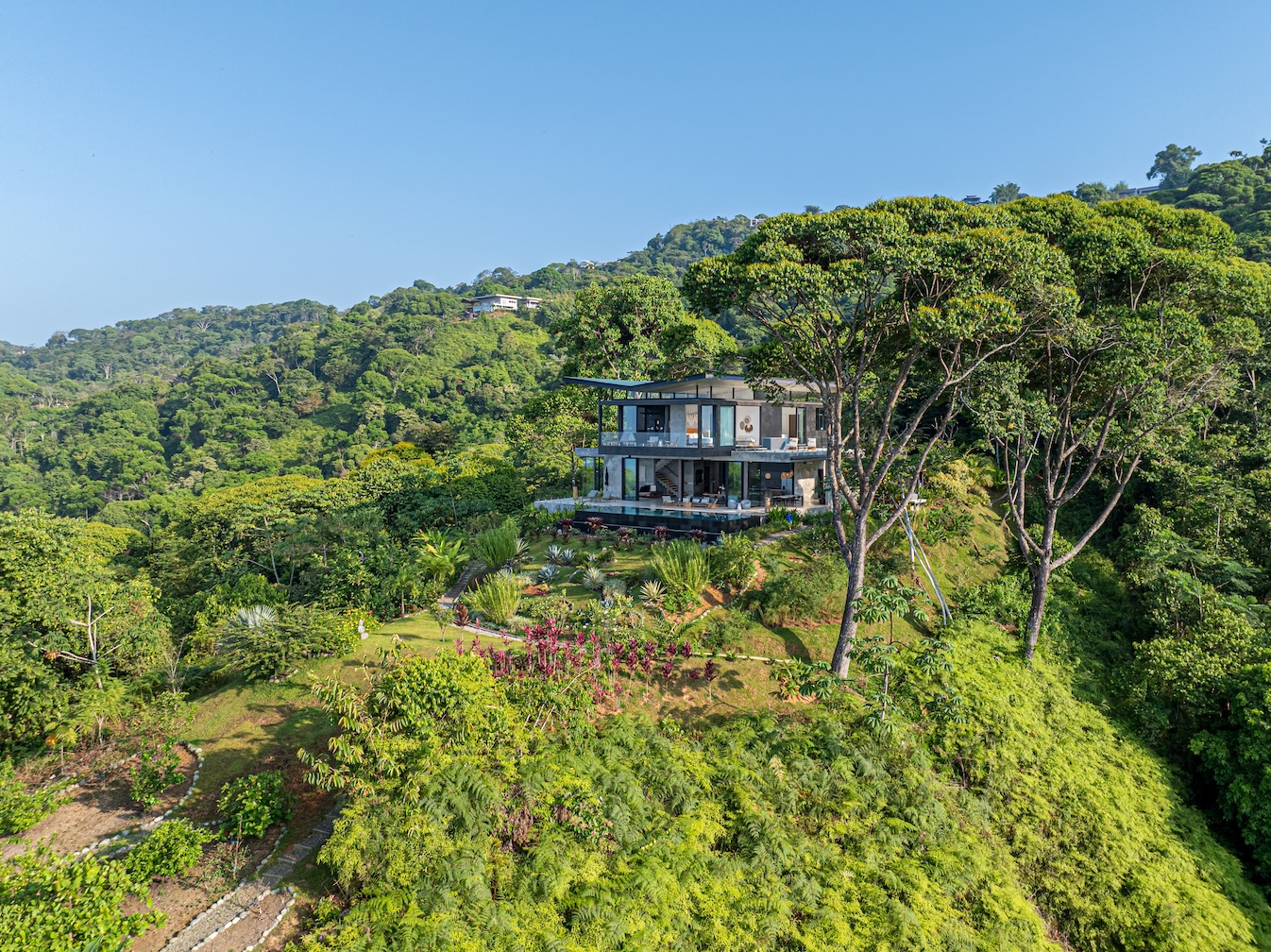 costa-rica-exterior-home-rainforest